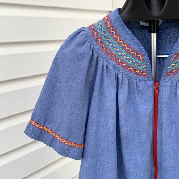 80’s Vintage Chambray Smart Time “House Coat” (Robe) - Picture 5 of 12